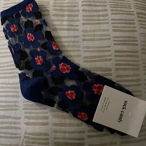 NWT Sock Candy floral socks